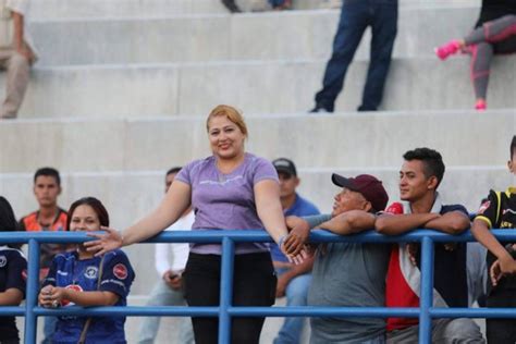 Belleza Las Elegantes Chicas Que Adornaron La Jornada Sabatina De La Liga