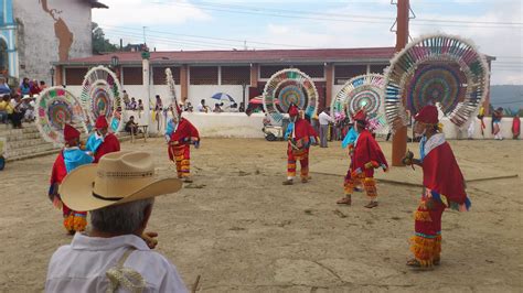 La Danza De Los Quetzales