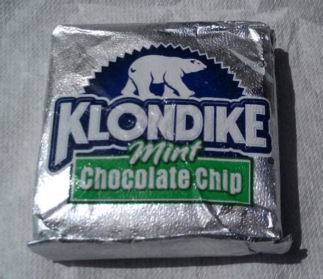 On Second Scoop: Ice Cream Reviews: Klondike Mint Chocolate Chip Bar