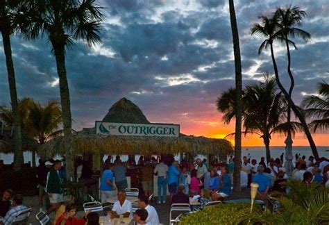 Sunset At The Tiki Bar The Outrigger Beach Resort Fort Myers Beach