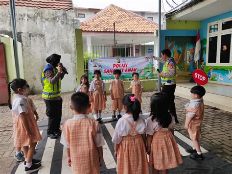 Tingkatkan Kesadaran Berlalu Lintas Polisi Sahabat Anak Gelar