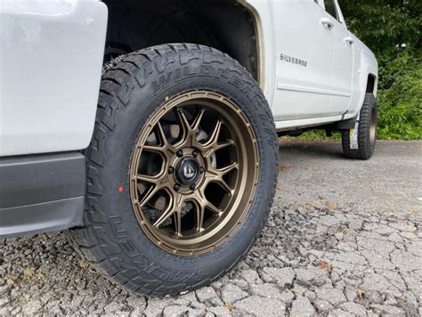 2019 Chevrolet Silverado White Fuel Off Road Tech D671 Wheel Front