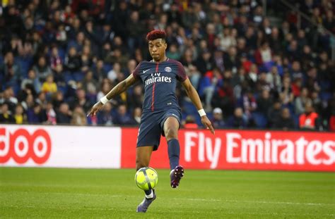 PSG Kimpembe Va Prolonger Jusquen 2023 Le Parisien