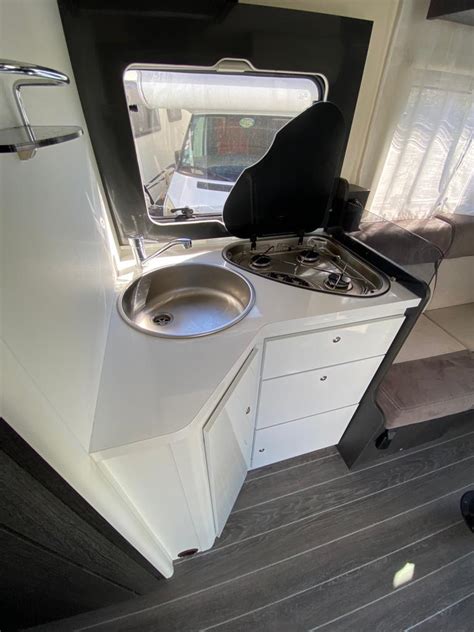 AUTOCARAVANA PERFILADA CONTINENTAL HORON 87 XT Venta Y Alquiler De