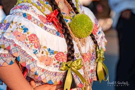 Pollera Montuna En El Desfile De Las Mil Polleras Lacabanga