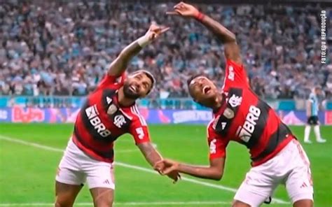 Gabigol está pedindo Bruno Henrique volta a dar assistência ao