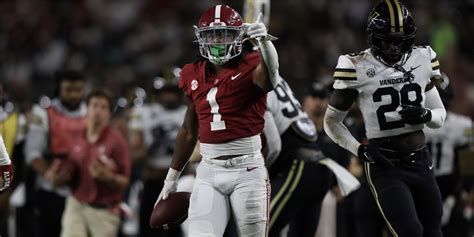 Jahmyr Gibbs Hitting His Stride At The Perfect Time For Alabama