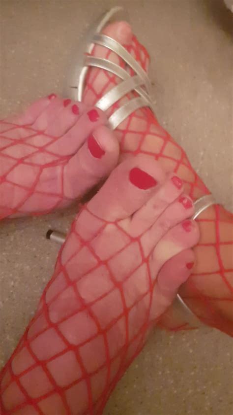 Fishnet Mature Feet ThisVid