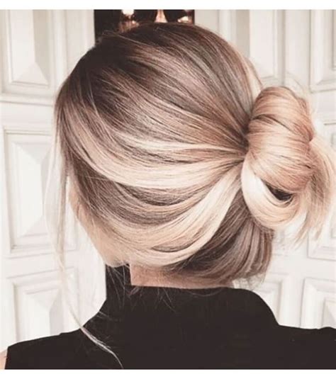 Photos Inspirations Pour Adopter Le Chignon Bas Long Hair Styles