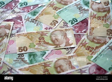 Turkish Lira Banknotes Stock Photo - Alamy