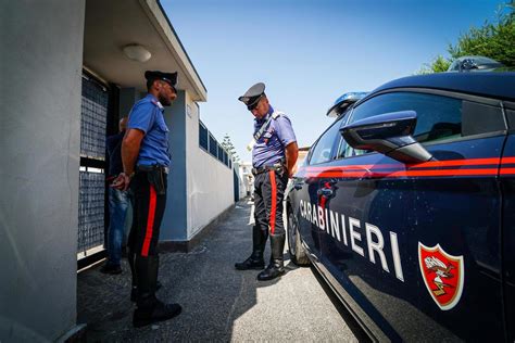 Vicenza 18enne Uccide Il Padre A Coltellate Al Culmine Di Una Lite