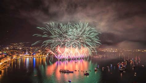 Calendario Fuochi D Artificio Lago Di Garda 2024 Flori Jillane