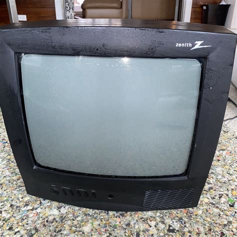 Zenith B13A02D 13 CRT Television TV With RF Modulator For Retro Gaming