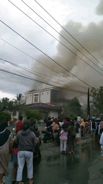 Rumah Kepala Dinas Pendidikan Boltim Dilahap Si Jago Merah Kabarpost