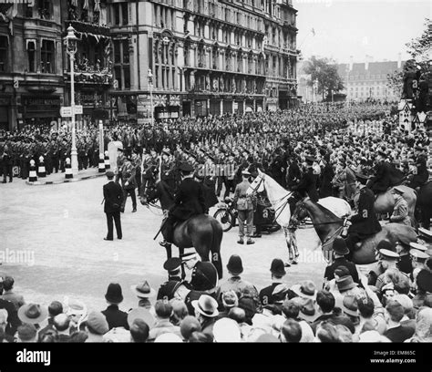 1946 Victory Parade Hi Res Stock Photography And Images Alamy