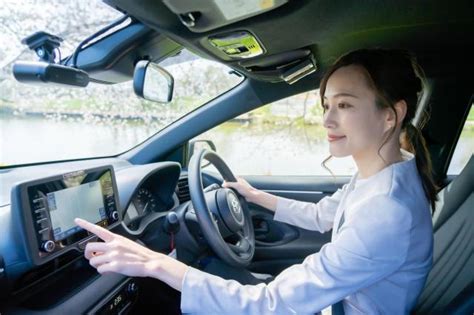 車の運転練習におすすめの場所や方法は？車がない場合のやり方も解説！｜中古車の【ネクステージ】