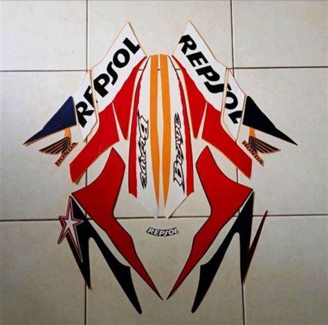 STIKER STRIPING LES LIS BODY MOTOR HONDA BLADE REPSOL 2009 WARNA ORANGE