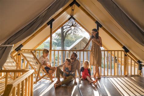 Come Scegliere Un Glamping Adatto Alle Famiglie Con Bambini Golden