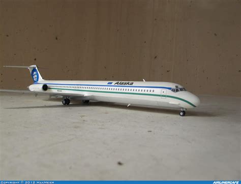 Minicraft McDonnell Douglas MD 80 11481 Airlinercafe