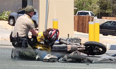 High Speed Motorcycle Pursuit In Apple Valley Ends In Crash