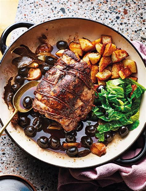 What To Make With Pork Shoulder 20 Tasty Recipes Platings Pairings