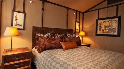 Adventureland Suite | Disneyland hotel, Room, Interior design