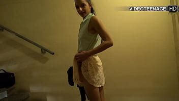 Lovely 19 Years Justine Does Her First Anal Casting XNXX