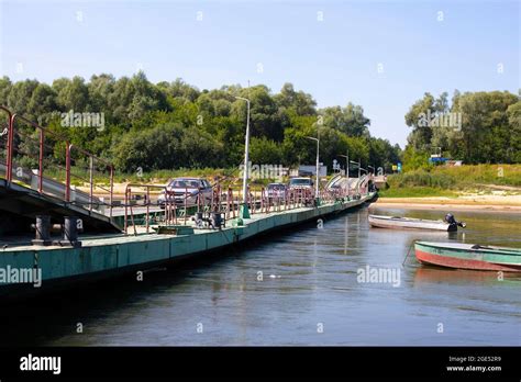 Sumerlya Russia July 17 2021 Floating Pontoon Bridge Over The Sura