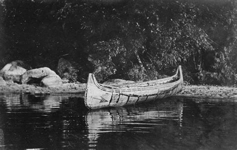 Birch Bark Canoe Native American Life Native American History Native American Images