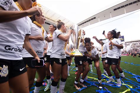 Corinthians mantém 100 de aproveitamento em Itaquera após final da