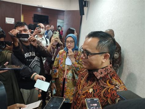 Tenaga Honorer Dihapus November Menpan Rb Janji Tidak Ada Phk