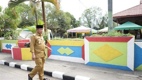 Plt Wali Kota Waris Tholib Mari Kita Jaga Kebersihan Keindahan Dan