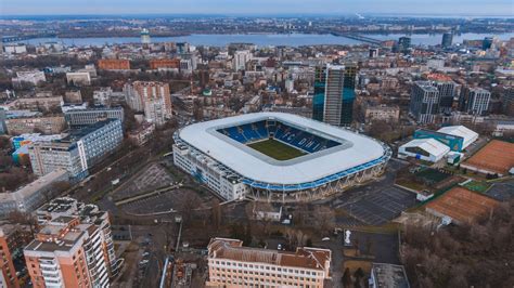 "Днепр-Арена" впал в зимнюю спячку: как выглядит стадион в футбольное межсезонье - YouTube