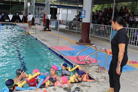 EXHIBEN CÓMO SERÁN CLASES DE NATACIÓN GRATUITAS Salvando Vidas en IMDET