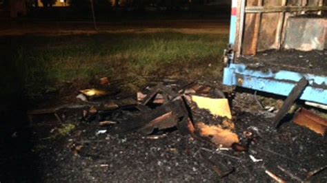 Photos Suspicious Furniture Truck Fire Abc13 Houston