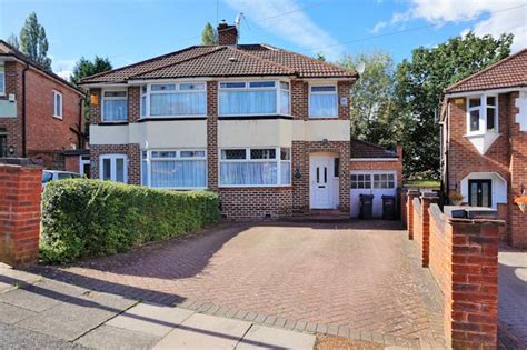 3 Bedroom Semi Detached House For Sale In Haldon Grove Birmingham B31 4ln