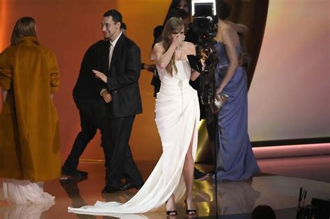 Celine Dion Grammys 2024 Emotion Fashion And A Swift Snub