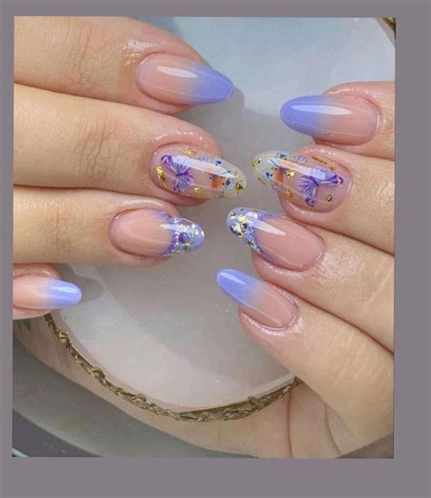 Pin By Piyu Sharma On Pins By You Floral Nails Stylish Nails Art