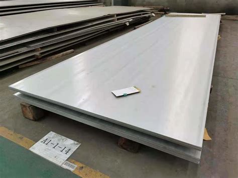 Steel Grade SS304 L STAINLESS STEEL HR SHEET 304 Thickness 1 Mm At