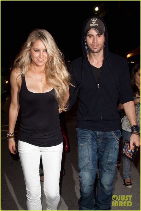 Anna Kournikova Gives Birth, Secretly Welcomes Twins with Enrique ...