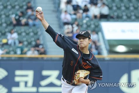 더쿠 Kbo 문동주 7⅓이닝 1실점 괴력투한화 Lg에 2 1 짜릿한 승리