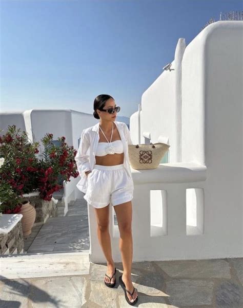 Pin By Areti On Days Elegant Lifestyle Greece Outfit Holiday Outfits