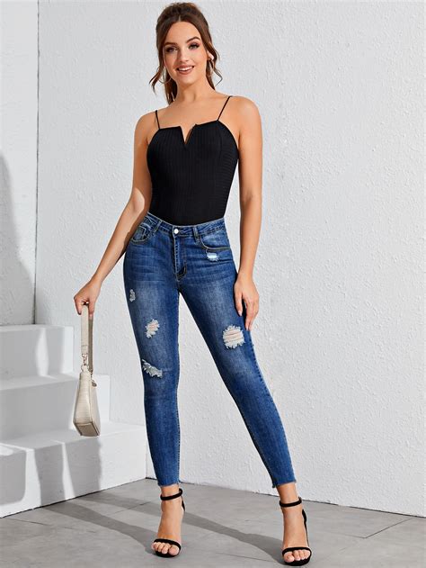 Shein Essnce Top De Tirante Tejido De Canalé De Cuello V Moda De Mujer Shein México