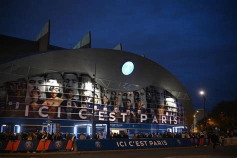 Foot Les Craintes De La Mairie De Paris Sur L Hypoth Tique Rachat Du