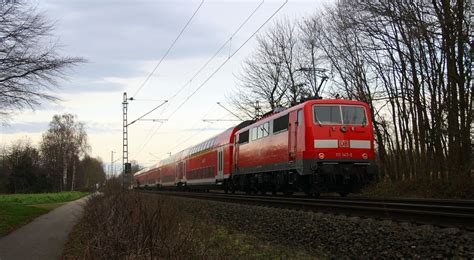 Ein Nachschuss Von Der 111 147 5 DB Schiebt Den RE4 Aus Aachen Hbf Nach