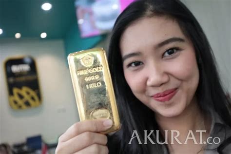 Harga Emas Antam Hari Ini Turun Rp14 000 Kini Rp1 517 Juta Per Gram