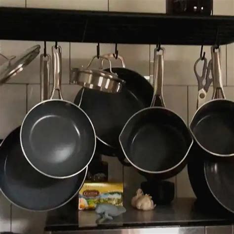 Calphalon Ceramic Cookware (Tested & Reviewed)