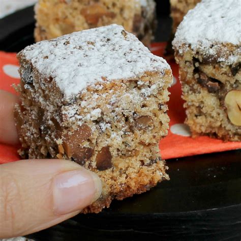 Cubetti Dolci Con Frutta Secca E Candita Al Cioccolato