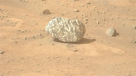 NASA S Perseverance Rover Discovers Mysterious Freya Castle Rock On