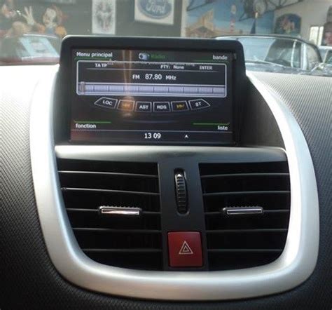 Autoradio Gps Peugeot Cran Tactile Et Lecteur Dvd Peugeot